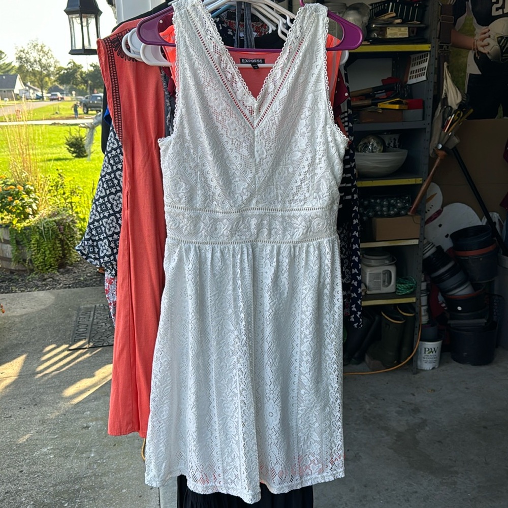 Doe & Rae Size Medium Women’s Dress White